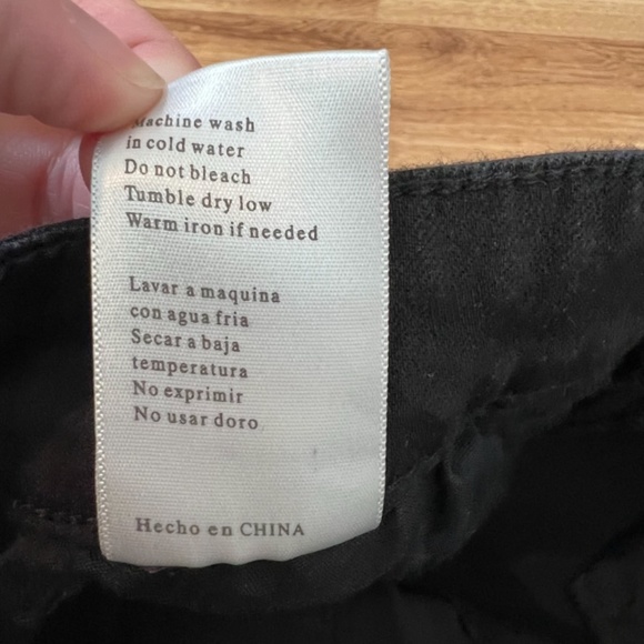 KanCan Black Raw Hem High Rise Denim Jean Shorts Size 11 / 29 Womens - Picture 5 of 5